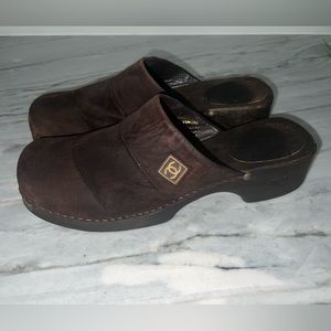 Chanel brown suede mules “clogs”
